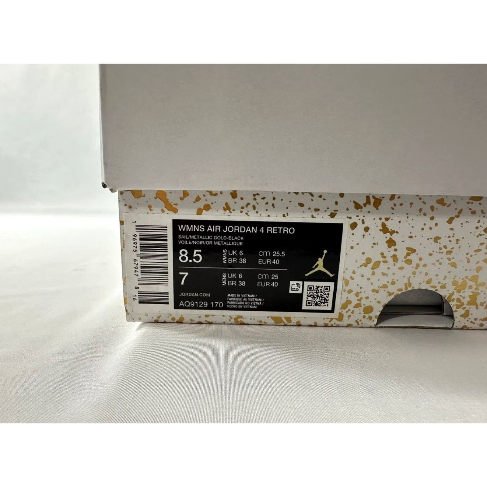Jordan Brand Nike Air Jordan 4 Retro Metallic Gold Sneaker Women's Size 8.5 AQ9129-170 Size US 9 / IT 39 - 7 Thumbnail