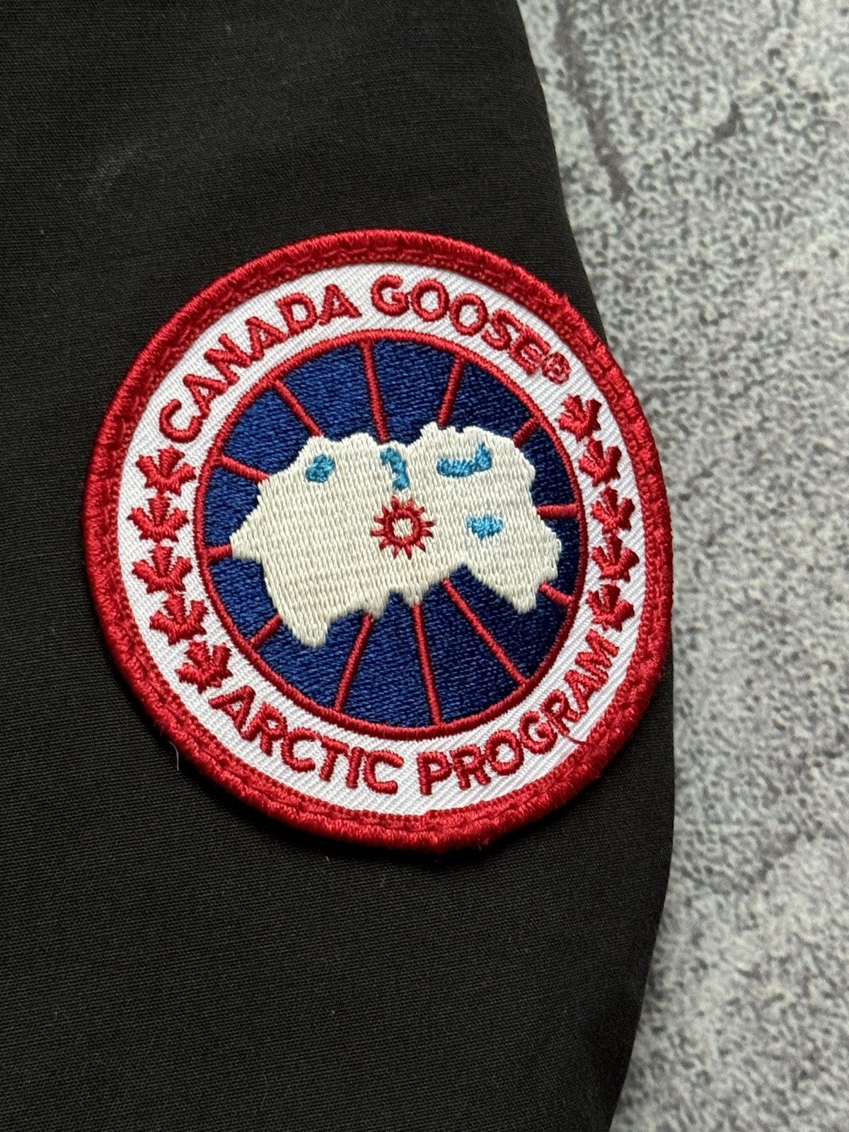 Canada Goose × Vintage Canada Goose 🇨🇦 🪿 S Wmns down duck jacket parka coat puffer Size S / US 4 / IT 40 - 15 Thumbnail
