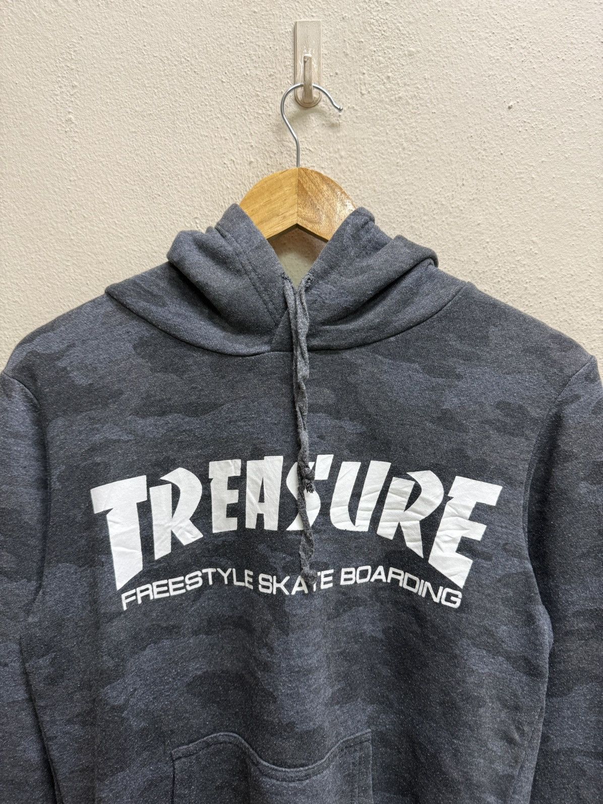 Japanese Brand Jungle Storm Treasure Parody Trasher Magazine Camo Hoodie Size US XS / EU 42 / 0 - 14 Thumbnail