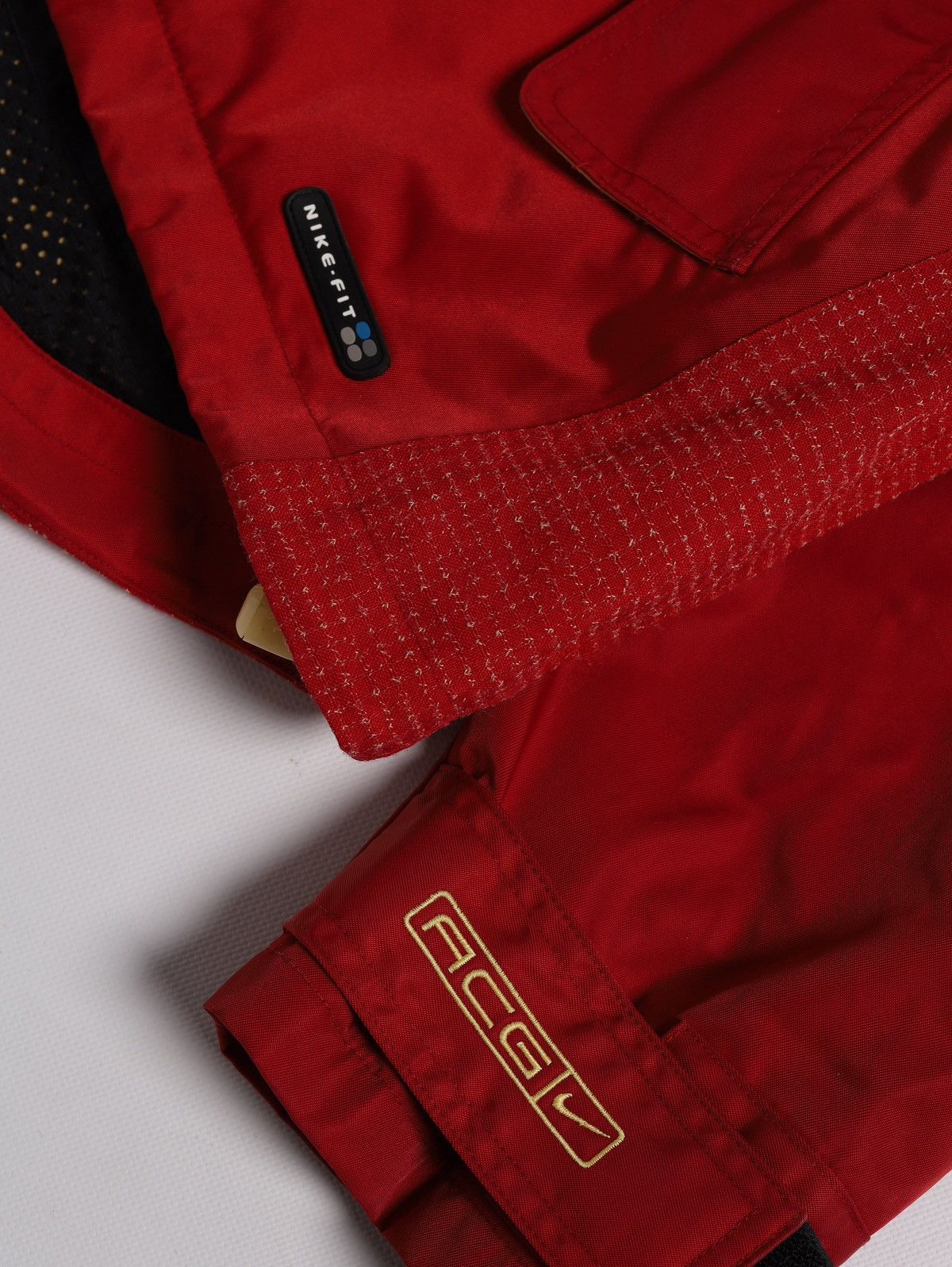 Nike ACG Nike ACG Red Jacket Vintage Windbreaker Size US M / EU 48-50 / 2 - 7 Thumbnail