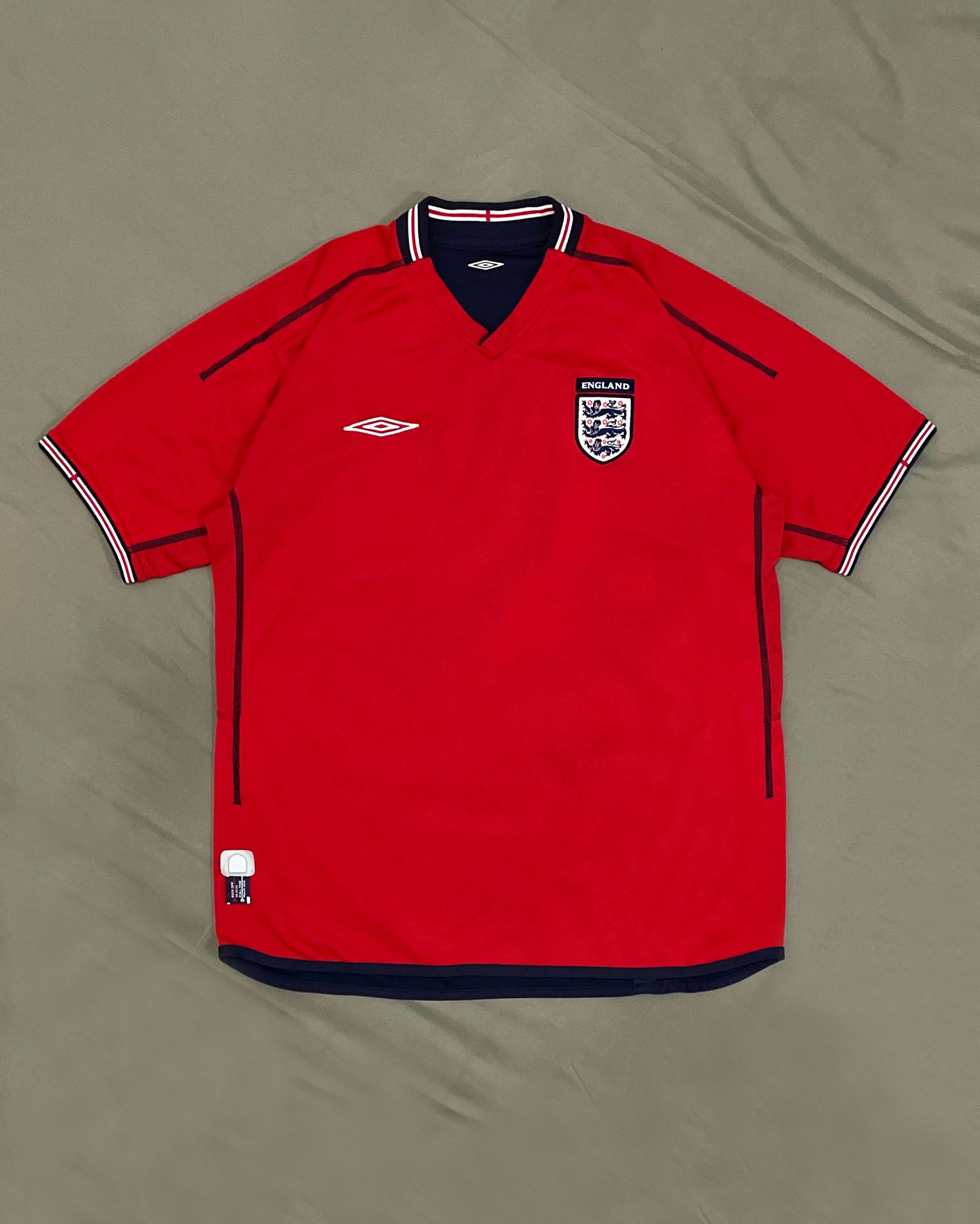 Umbro England Away Kit 2002 2003 2004 Size US XL / EU 56 / 4 - 1 Thumbnail