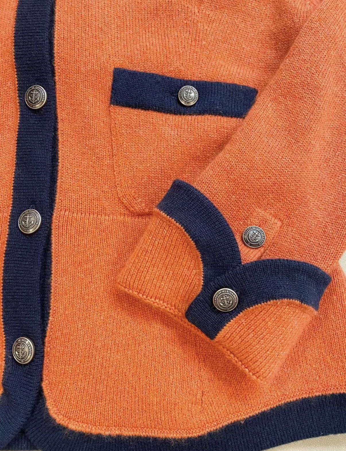 Chanel Chanel Orange & Navy Blue Cashmere Cardigan J33 Size XS / US 0-2 / IT 36-38 - 4 Thumbnail