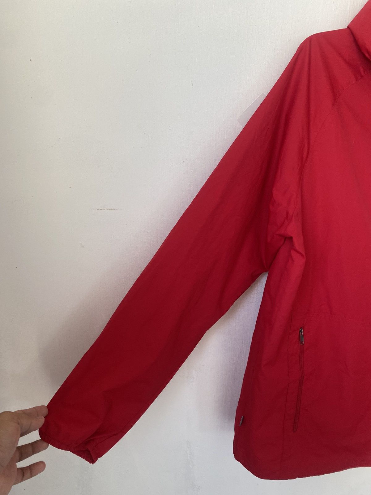 Japanese Brand Amazon Red Windbreaker Jacket with Hoodie- Size XL Size US XL / EU 56 / 4 - 5 Thumbnail