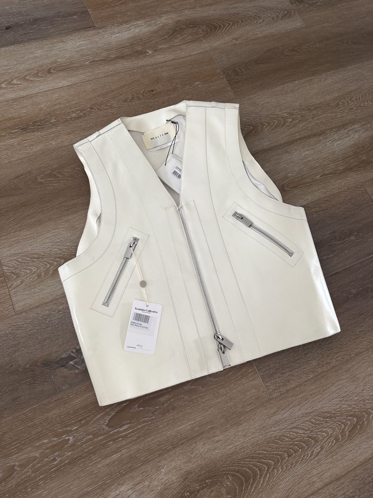 1017 ALYX 9SM RARE 1017 ALYX 9SM WHITE LEATHER VEST Size US M / EU 48-50 / 2 - 1 Thumbnail