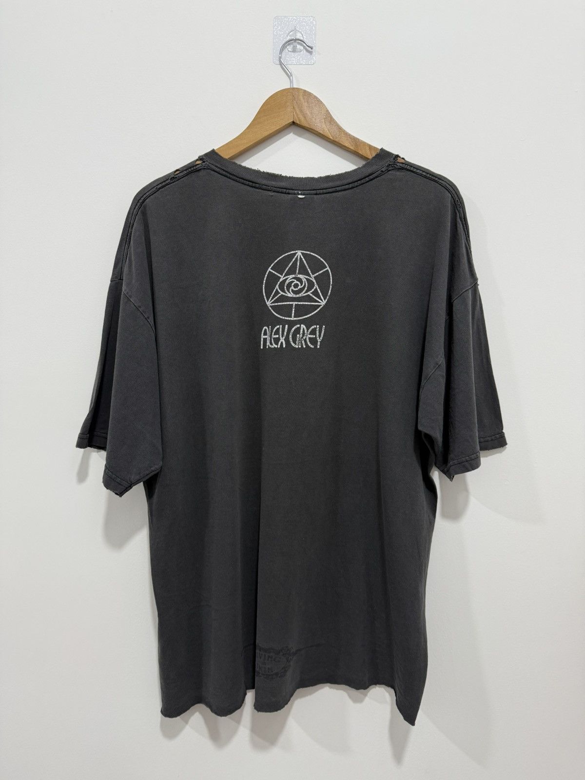 Arts & Science Trashed Alex Grey T-Shirt Size US XL / EU 56 / 4 - 2 Thumbnail