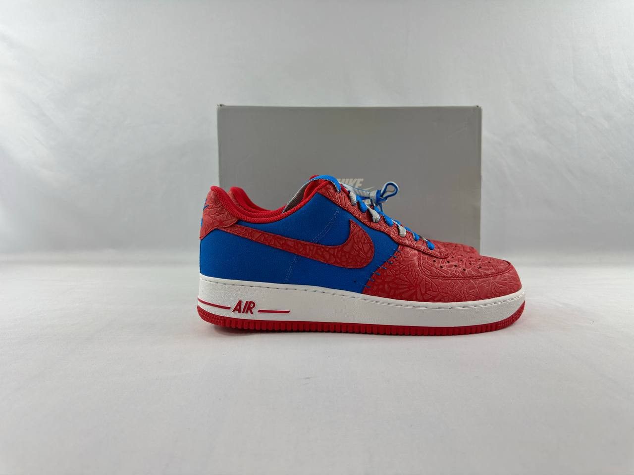 Nike Nike Air Force 1 'Photo Blue Hyper Red' 2013 488298-412 Size US 13 / EU 46 - 1 Thumbnail