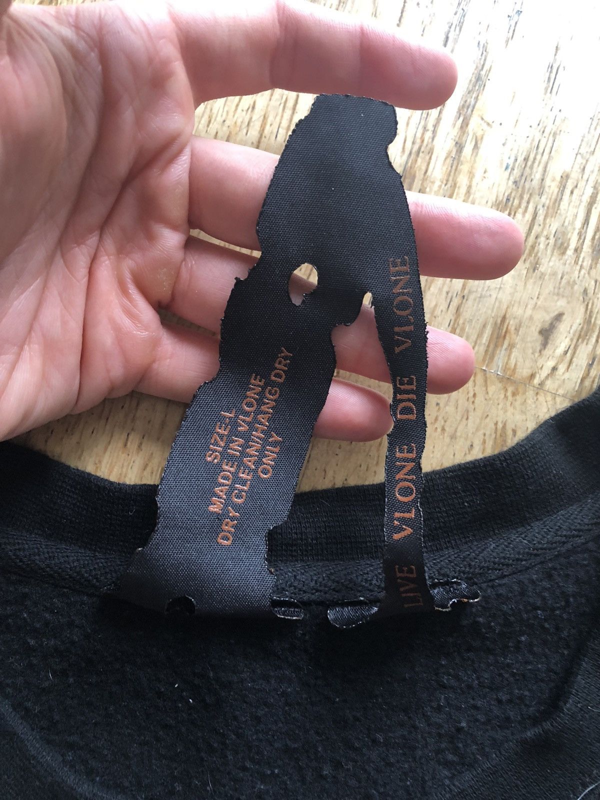 Vlone RARE VLONE FRIENDS SOUTH AFRICA DESIGN CREWNECK SWEATSHIRT Size US L / EU 52-54 / 3 - 8 Thumbnail