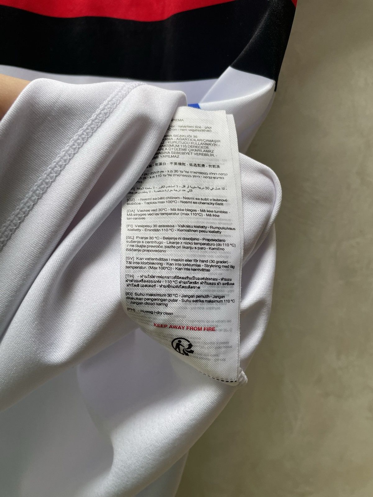 Macron SAMPDORIA 2020 2021 AWAY FOOTBALL SHIRT SOCCER JERSEY MACRON Size US XL / EU 56 / 4 - 7 Thumbnail
