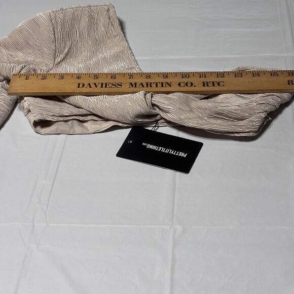 PrettyLittleThing Pretty Little Thing Beige Long-Sleeved, Off-The-Shoulder 4 Size S / US 4 / IT 40 - 3 Thumbnail