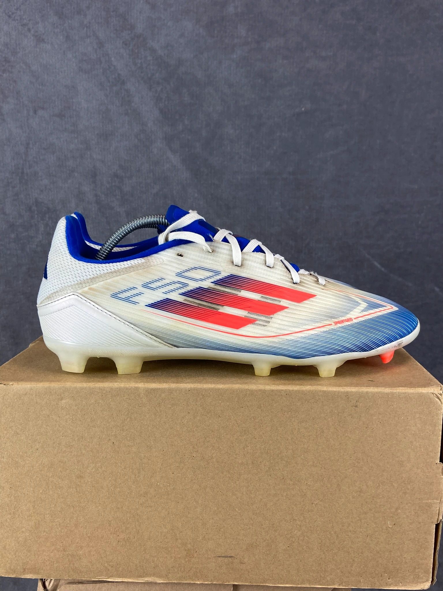 Adidas Adidas White Football Boots EU 42 2/3 Size US 9.5 / EU 42-43 - 5 Thumbnail