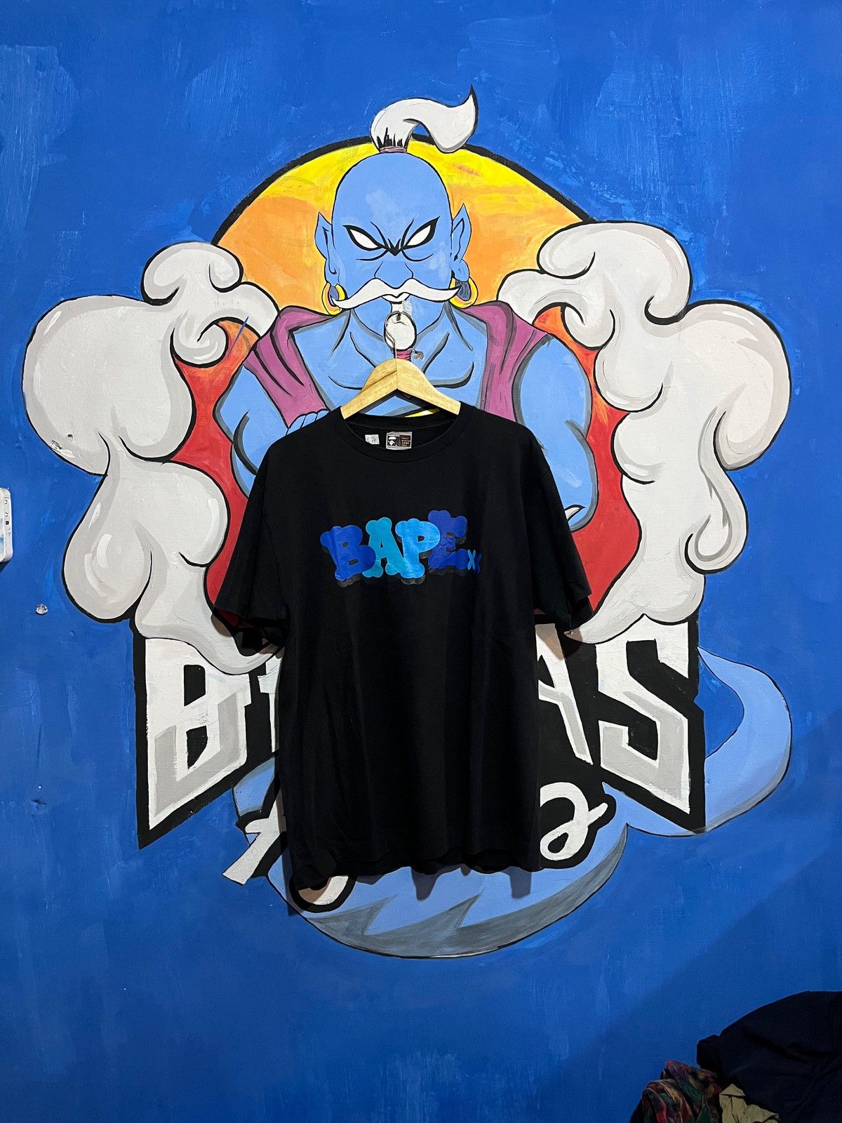 Bape × Kaws Very rare vintage tshirt bape x kaws Size US L / EU 52-54 / 3 - 1 Thumbnail