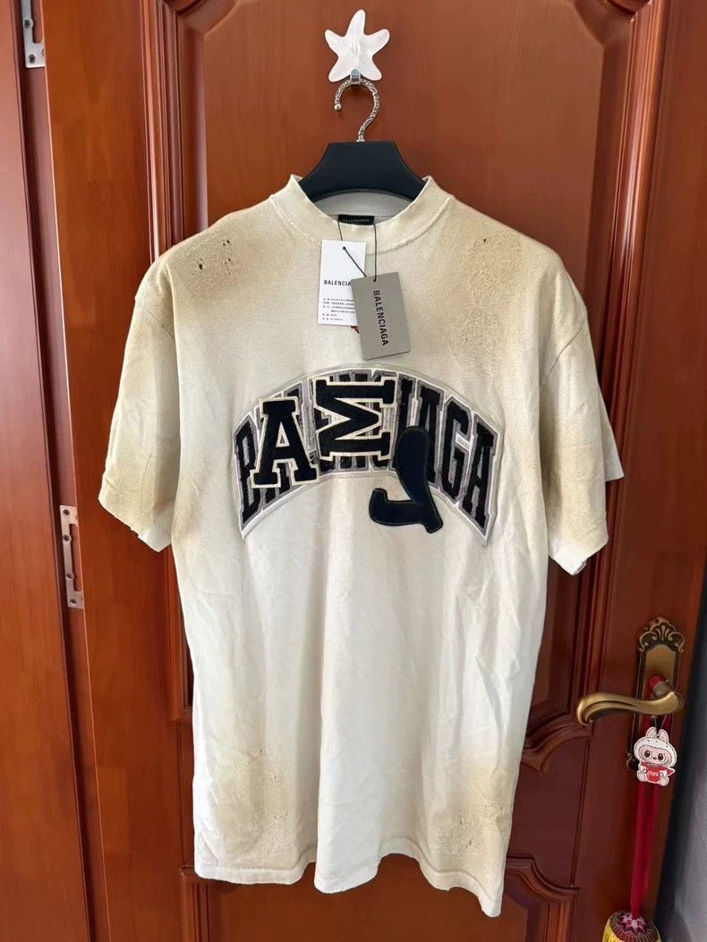 Other Balenciaga White Manchester United Made Old Short Sleeve Size US S / EU 44-46 / 1 - 1 Thumbnail