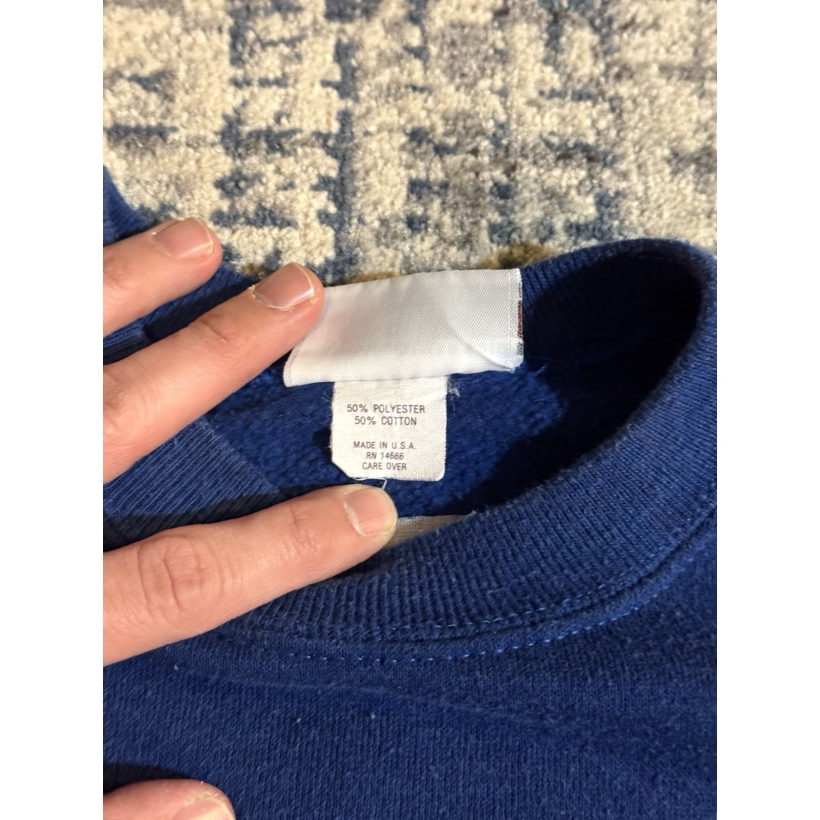 Vintage VINTAGE Bassett-Walker Sweatshirt L Graphic Print Long Sleeve Crew Neck Blue 80s Skate Punk Grunge Men’s Boys Size US L / EU 52-54 / 3 - 6 Thumbnail