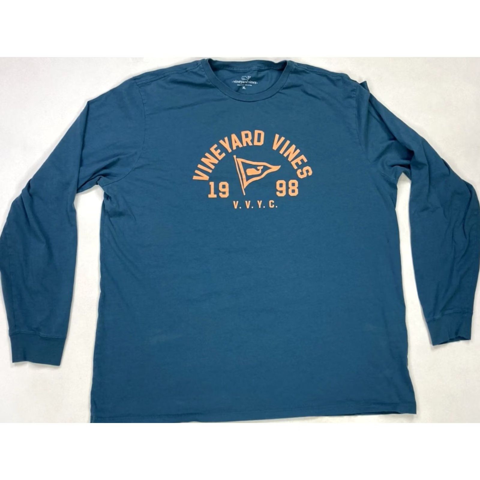 Vineyard Vines Vineyard Vines VVYC 1998 Flag Graphic T-shirt Men XL Blue Long Sleeve Shirt XL Mens Size US XL / EU 56 / 4 - 2 Thumbnail
