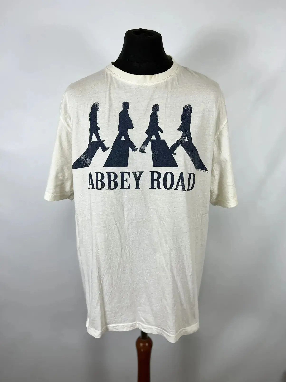 Band Tees Vintage The Beatles 1985 Abbey Road T-shirt Size US L / EU 52-54 / 3 - 1 Thumbnail