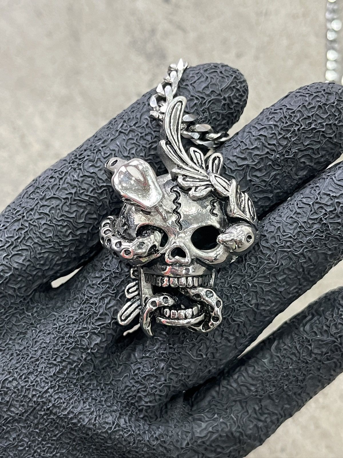 Other Vintage Silver Gothic Skull Chain (unisex) Size ONE SIZE - 9 Thumbnail