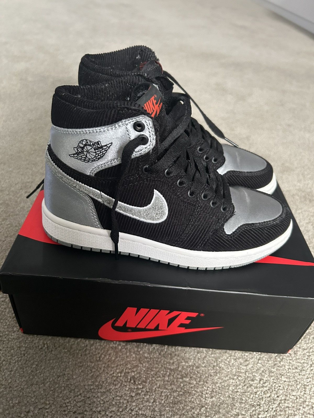 Jordan Brand × Nike Air Jordan 1 High Aleali May Satin Shadow 3.5Y Size US 5 / IT 35 - 2 Thumbnail