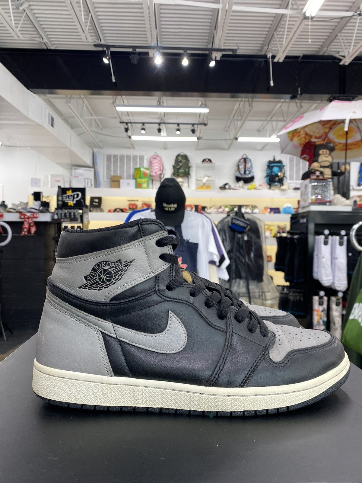 Jordan Brand × Nike Air Jordan 1 Shadow Sz. 10.5 (2018) Size US 10.5 / EU 43-44 - 4 Thumbnail