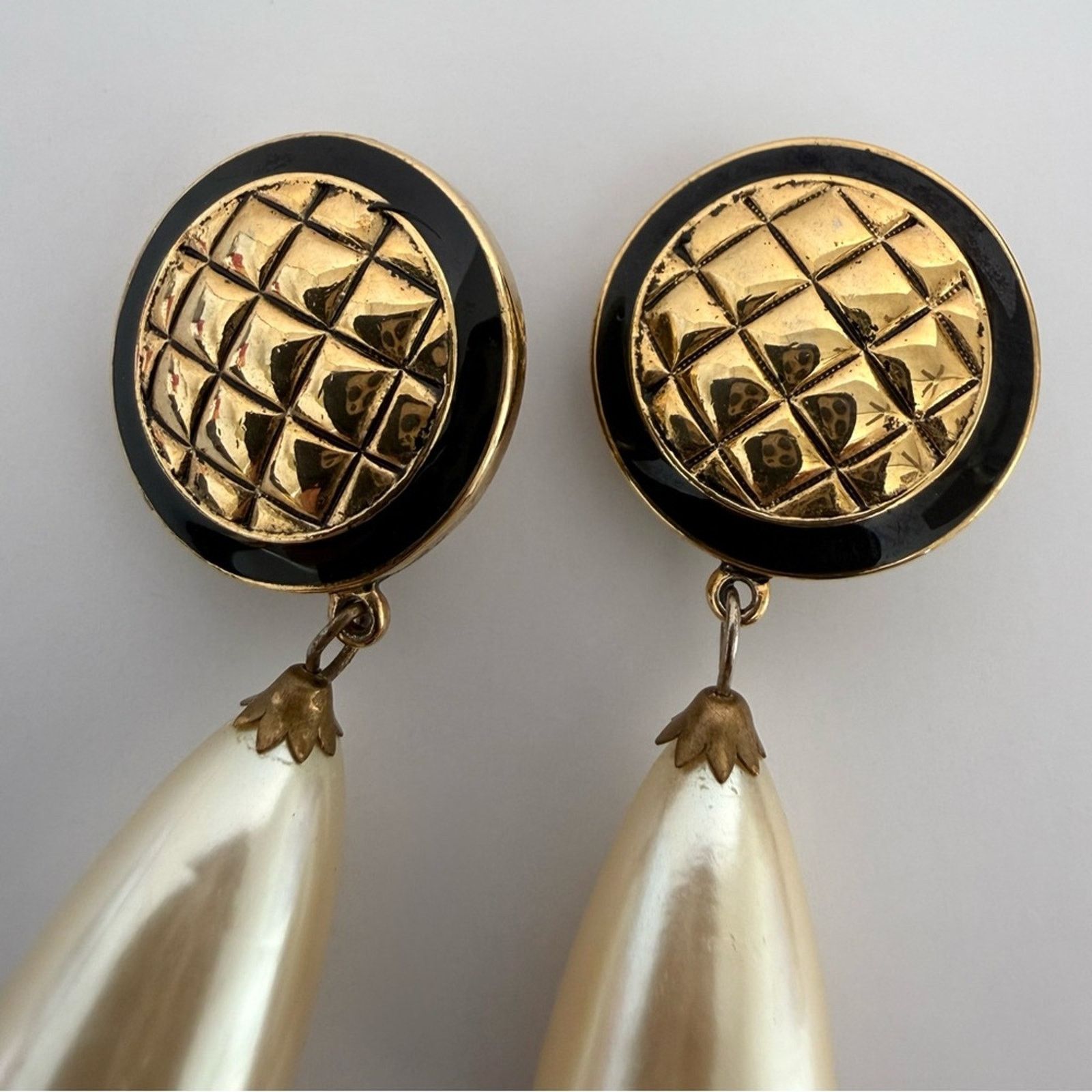 Other Vintage Carolee clip on earrings Authentic Size ONE SIZE - 2 Thumbnail