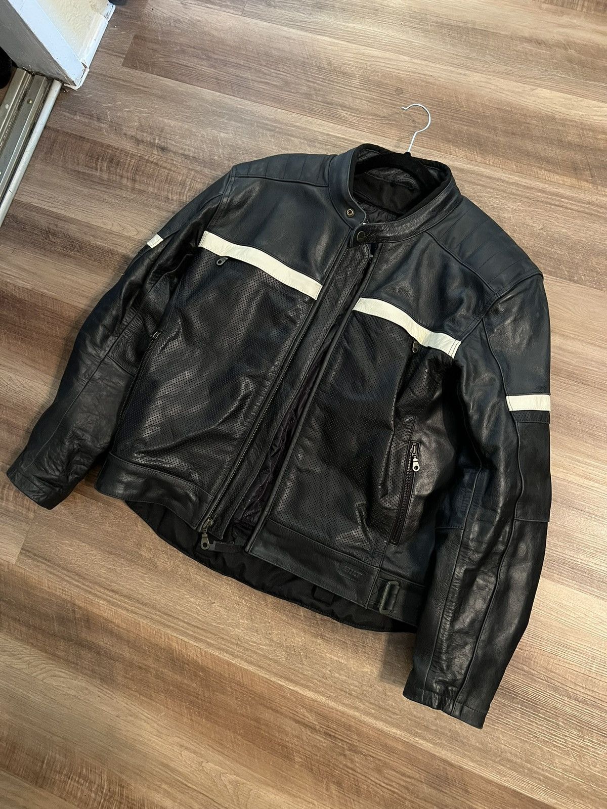 Vintage Motorcycle jacket. NEVER WORN Size US L / EU 52-54 / 3 - 1 Thumbnail