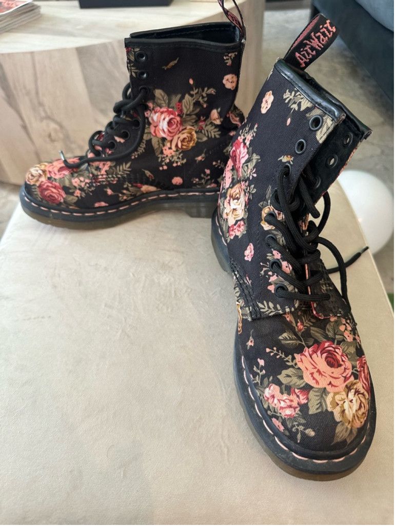 Dr. Martens Dr. Martens Rose Floral Combat Boot Size 6 US women’s Size US 6 / IT 36 - 2 Thumbnail