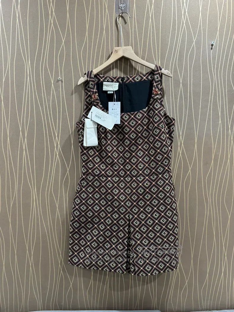 Gucci Gucci Jumpsuit Size 27" / US 4 / IT 40 - 1 Thumbnail