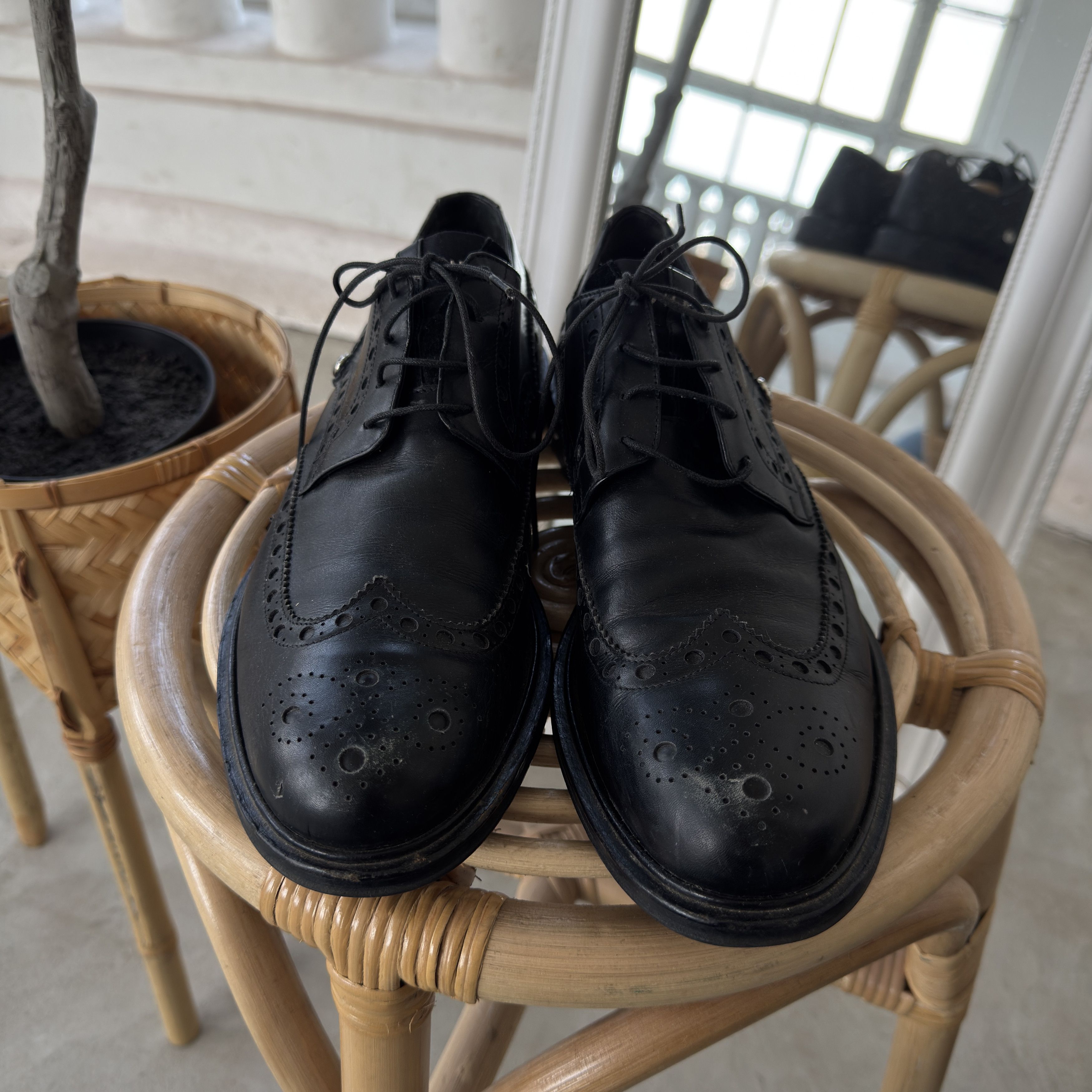 John Richmond Vintage Richmond Black Leather Wingtip Brogue Oxford Shoes Size US 9 / EU 42 - 2 Thumbnail