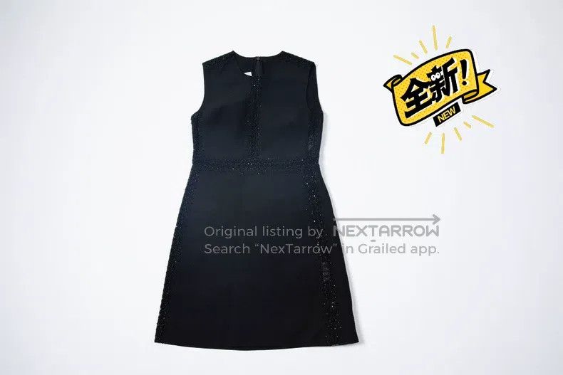 Valentino Valentino Sleeveless dress with beaded beads Size M / US 6-8 / IT 42-44 - 1 Thumbnail