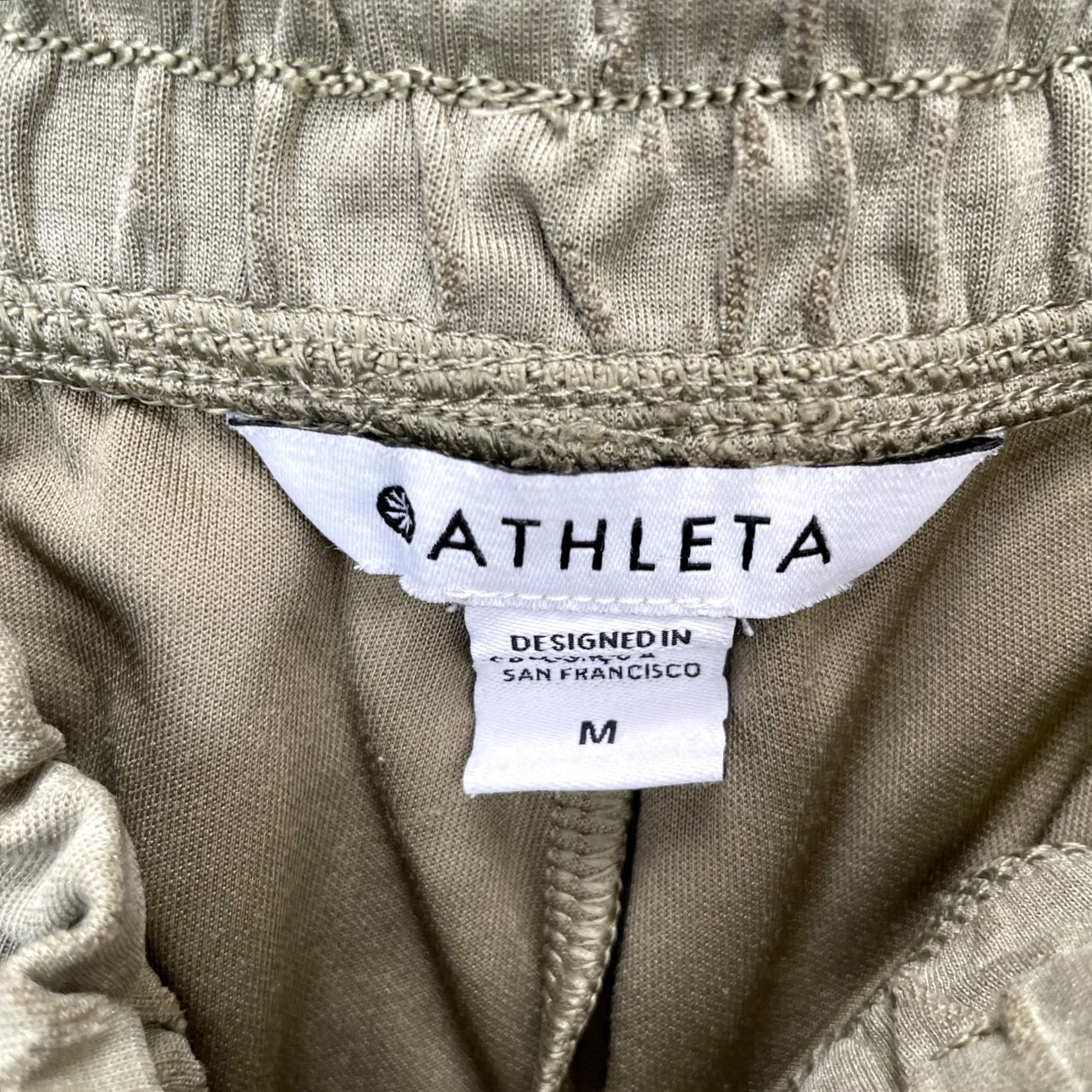 Athleta Athleta Shorts Womens M Green Running Stretch Logo Drawstring Athleisure Size 32" / US 10 / IT 46 - 5 Thumbnail