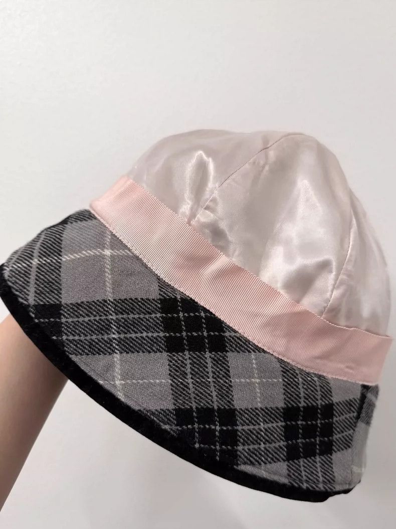 Vivienne Westwood Vivienne Westwood Red checkered hat with metal label and o Size ONE SIZE - 5 Thumbnail