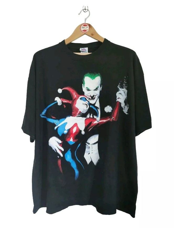 Image of Joker & Harley Quinn Dc Comics 90's T-Shirt in Black, Men's (Size 2XL)