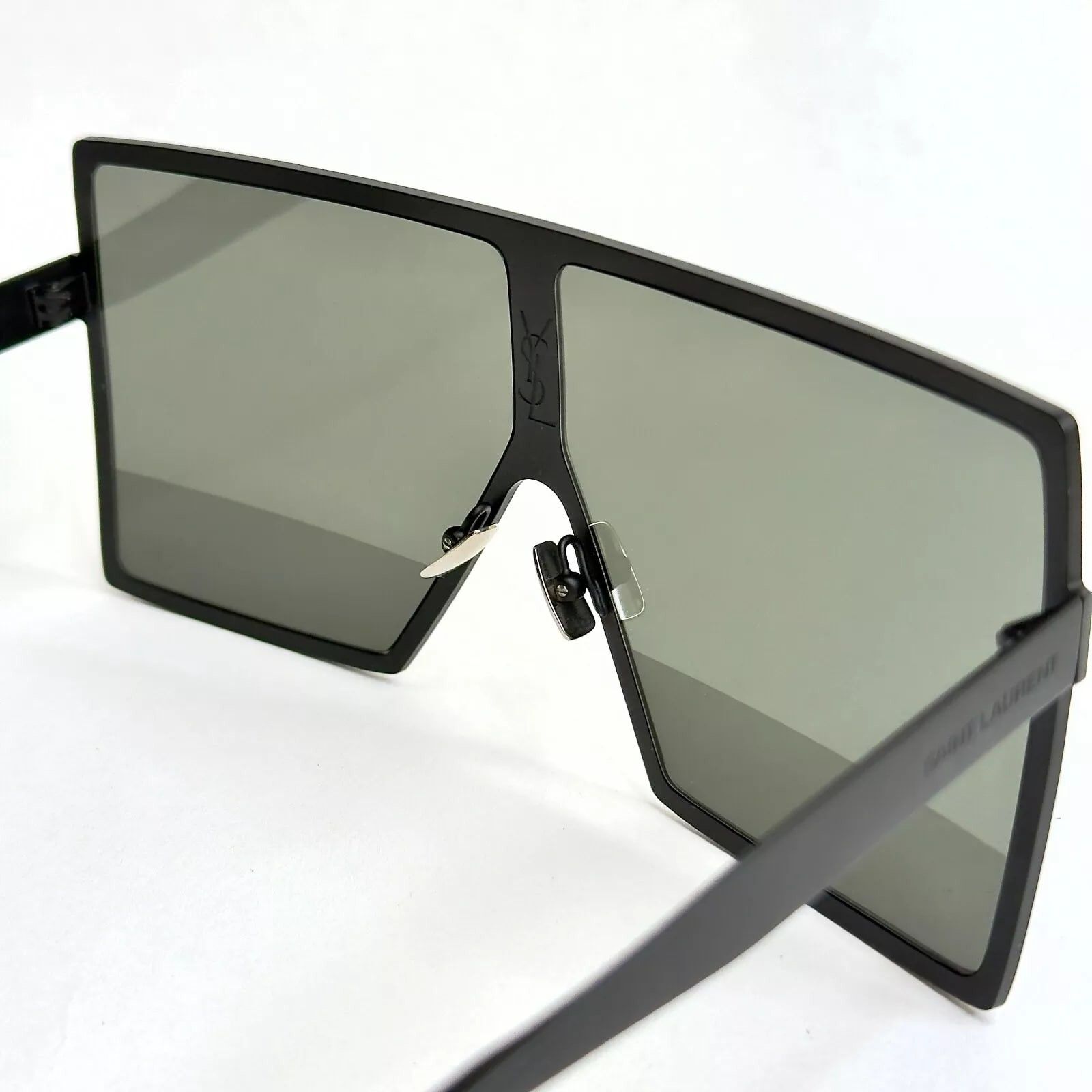 Yves Saint Laurent SAINT LAURENT Betty SL 182 Sl182 Matte Black 004 Sunglasses Size ONE SIZE - 6 Thumbnail