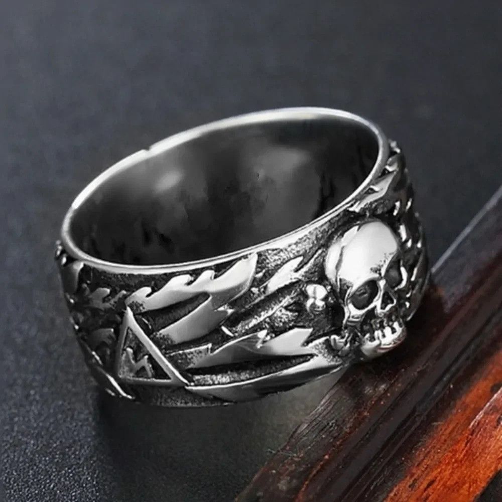 Jewelry × Vintage Gothic Skull Bone Ring Size ONE SIZE - 1 Thumbnail
