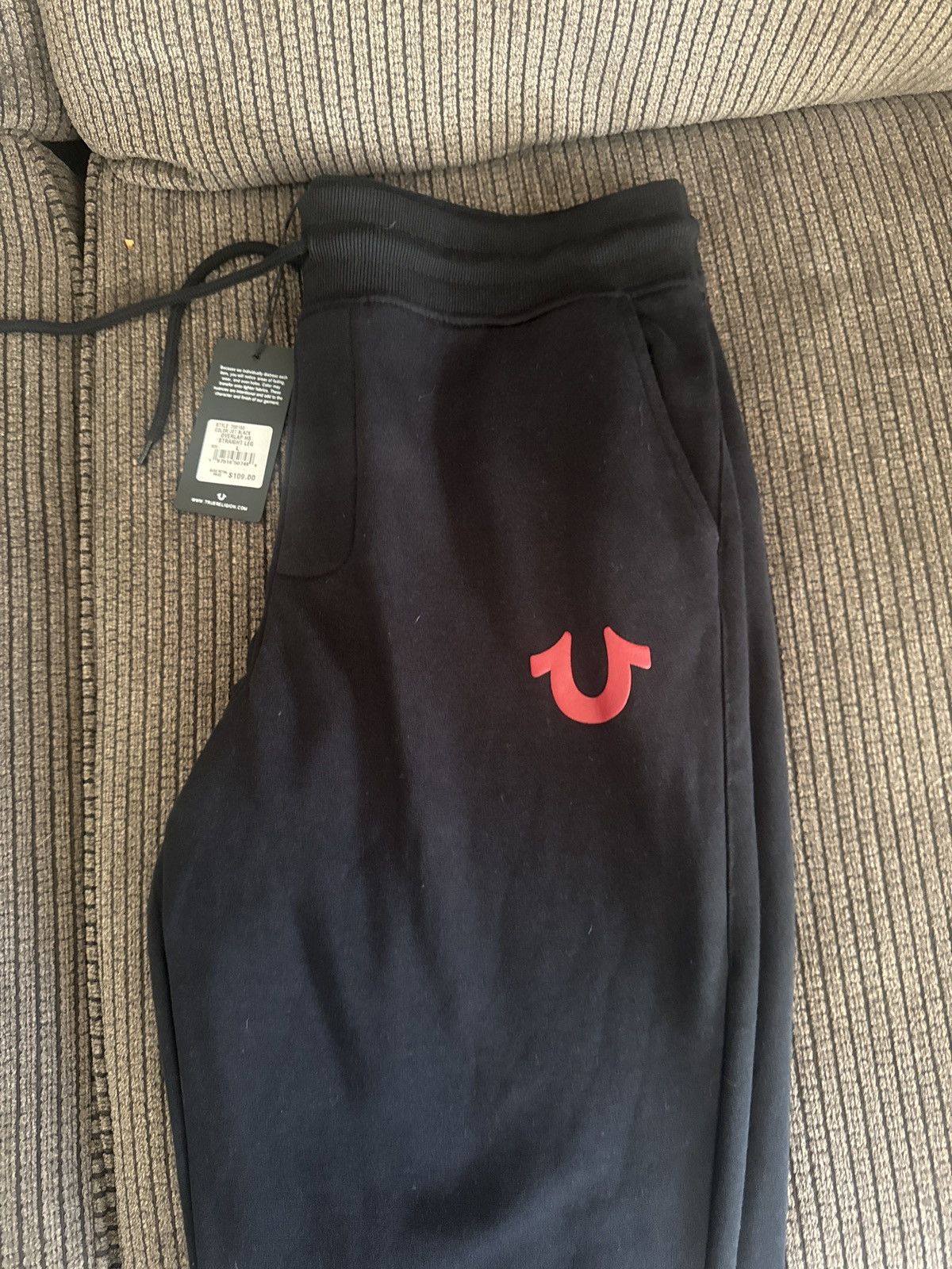 True Religion True religion logo straight leg fit SIZE LARGE Size US 42 / EU 58 - 2 Thumbnail
