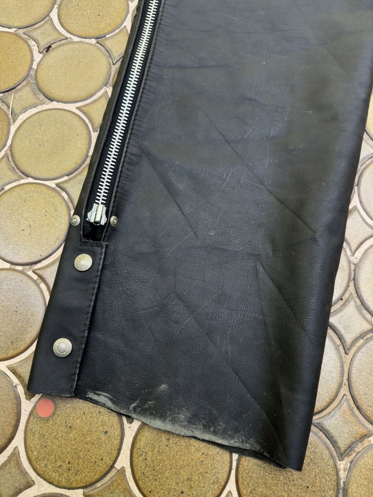 Schott Schott Black Leather Chaps Size 40 - 9 Thumbnail