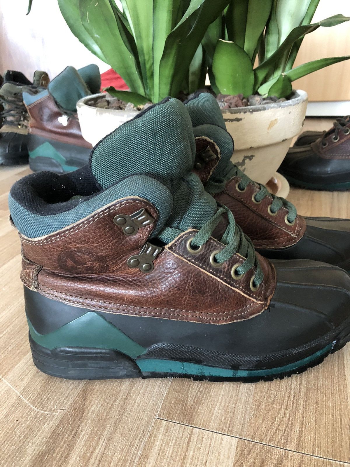 Eddie Bauer Eddie Bauer Womens Size 9M Brown Leather Rain Duck Boots Size US 9 / EU 42 - 4 Thumbnail