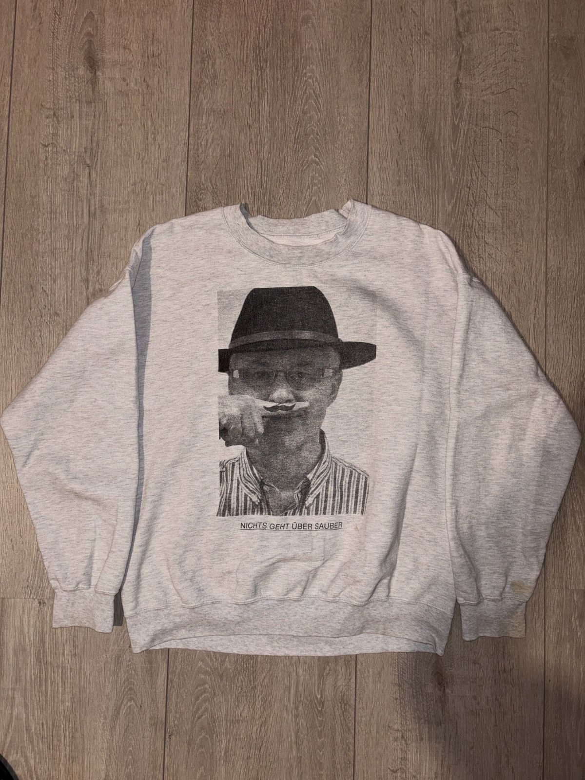 Vintage Vintage 90s Gildan Crewneck Size US L / EU 52-54 / 3 - 1 Thumbnail