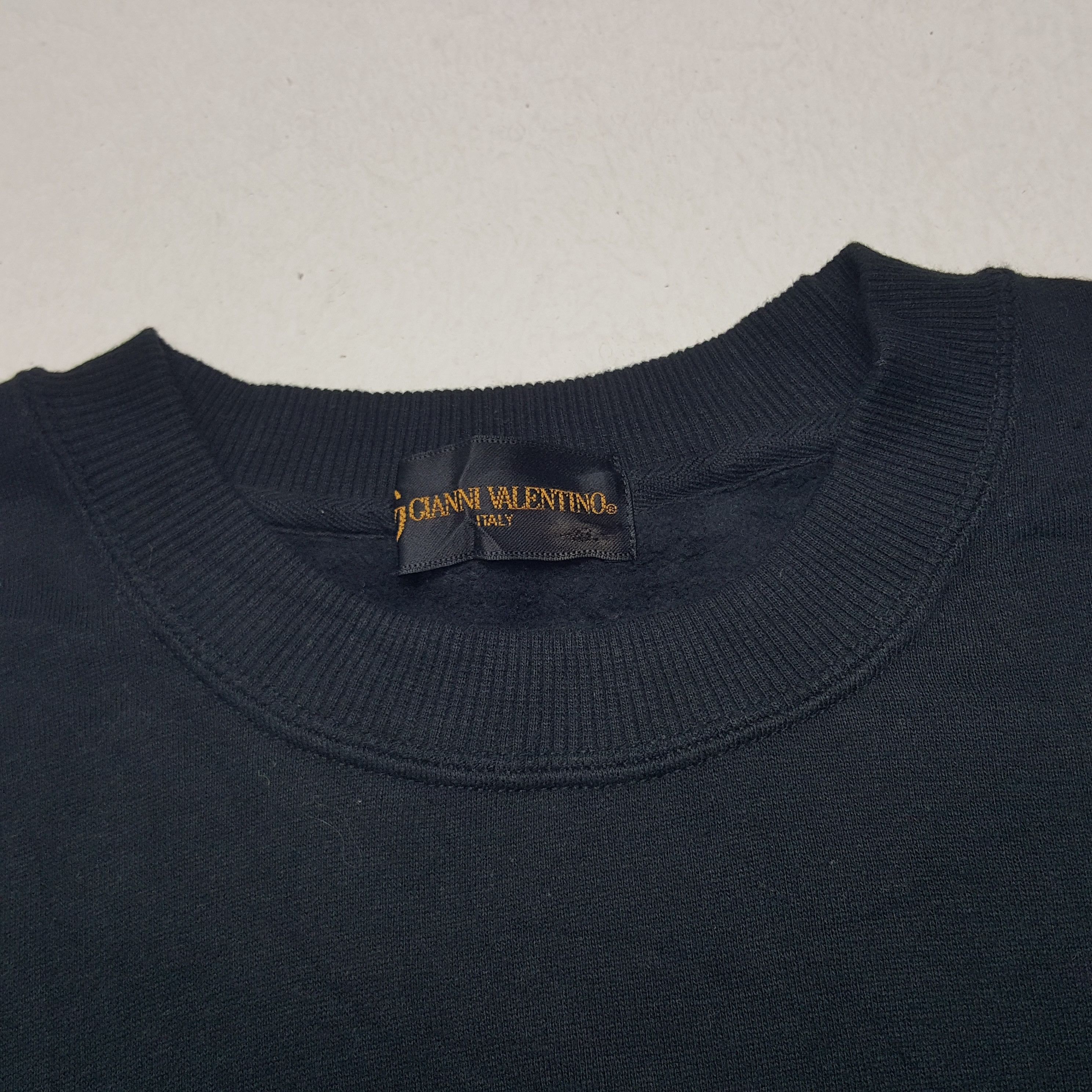 Gianni Valentino × Valentino × Vintage Vintage Gianni Valentino Italian Brand Sweatshirt Size US XL / EU 56 / 4 - 4 Thumbnail