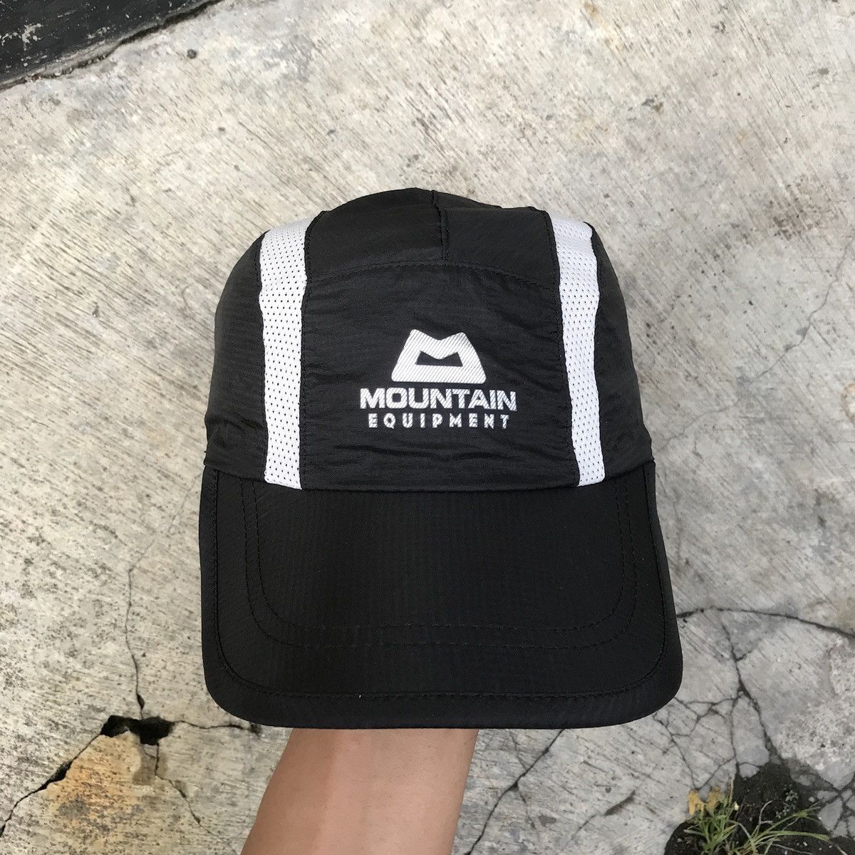 Mountain equipment camp cap