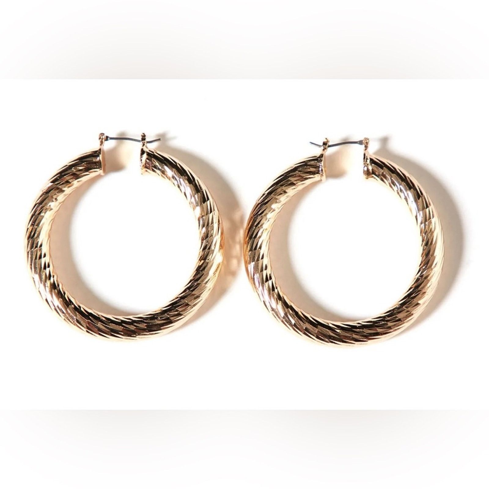 Other FASHION NOVA Stay For The Night Earrings NWT Size ONE SIZE - 5 Thumbnail