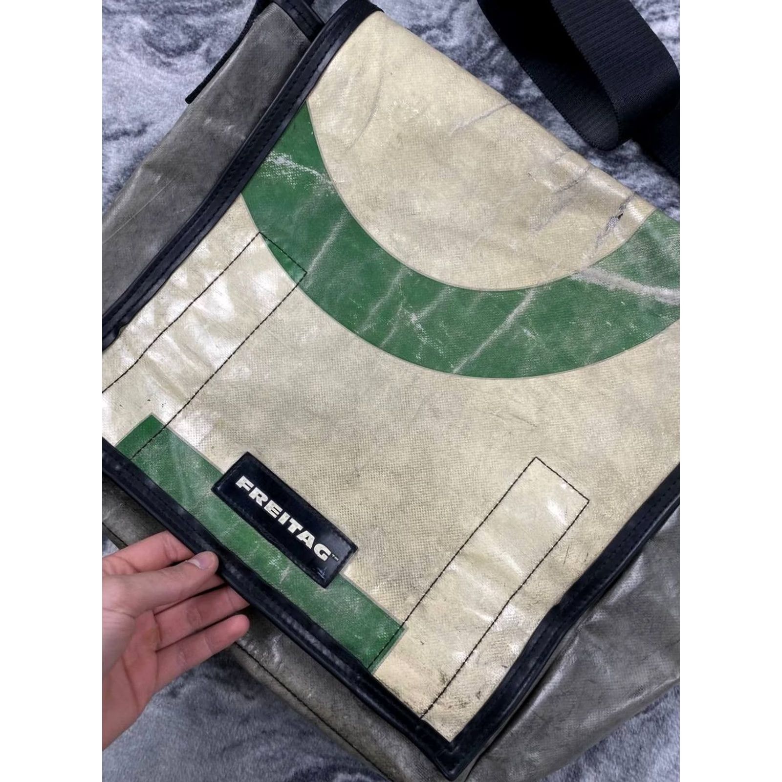 Freitag Freitag Shoulder Bag Dexter Messenger Bag Men Gray Canvas Cotton Adult Size ONE SIZE - 2 Thumbnail