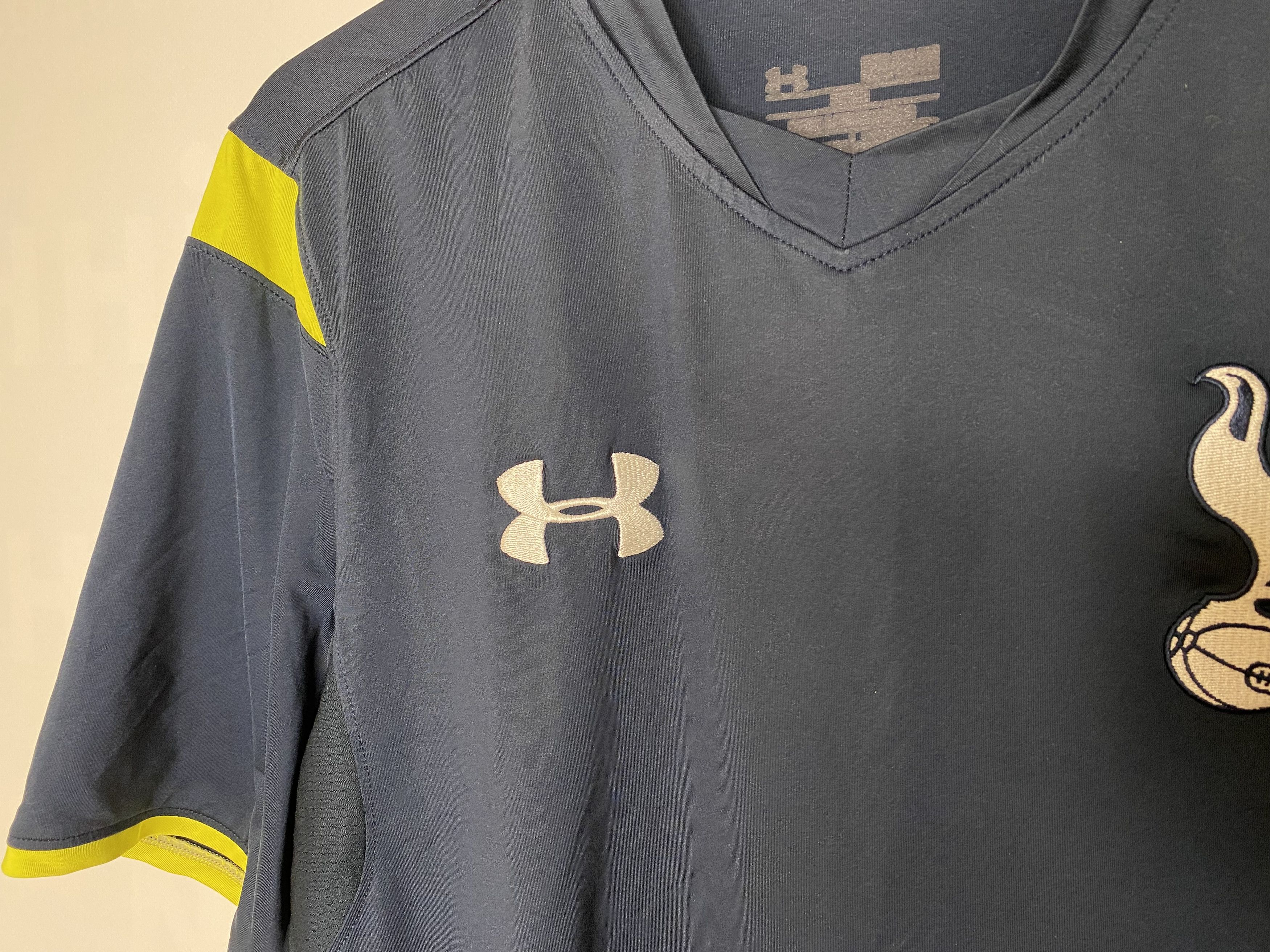 UEFA × Under Armour TOTTENHAM HOTSPUR 2015 TRAINING FOOTBALL SHIRT SOCCER JERSEY Size US XL / EU 56 / 4 - 4 Thumbnail