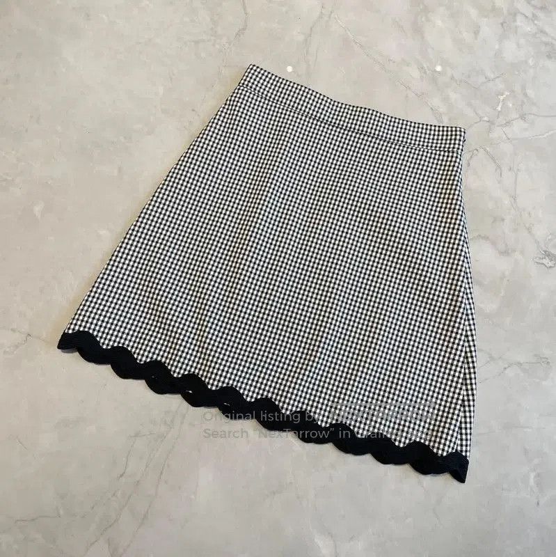 Miu Miu Miu Miu Summer Checkered Skirt in Black and White . Size 24" / US 00 / IT 34 - 2 Thumbnail