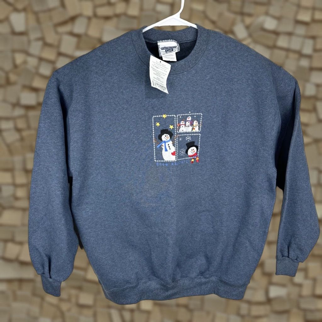 Vintage VINTAGE Lee Snow Happens Sweatshirt Gray L Adults Casual 1990s Winter Embroidered Snowman Grunge Men’s or Women’s Size US L / EU 52-54 / 3 - 1 Thumbnail