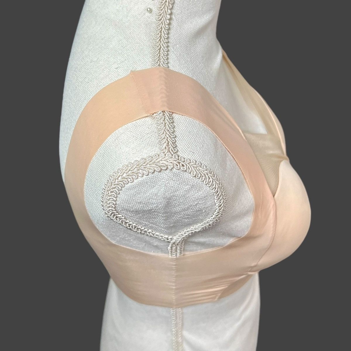 Other Mesh Gathered Seamless Women’s Beige Bra Sz S Size ONE SIZE - 7 Thumbnail