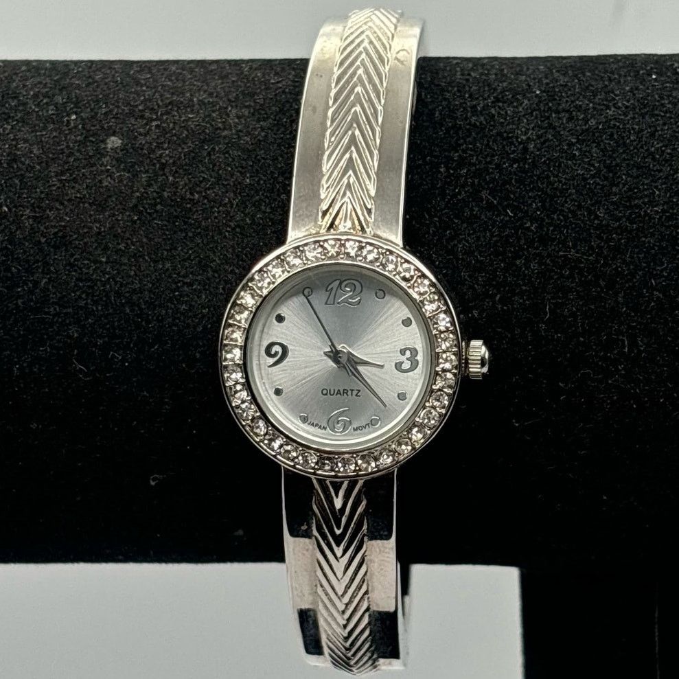 Other Stunning Silver Crystal Quartz Watch Size ONE SIZE - 2 Thumbnail