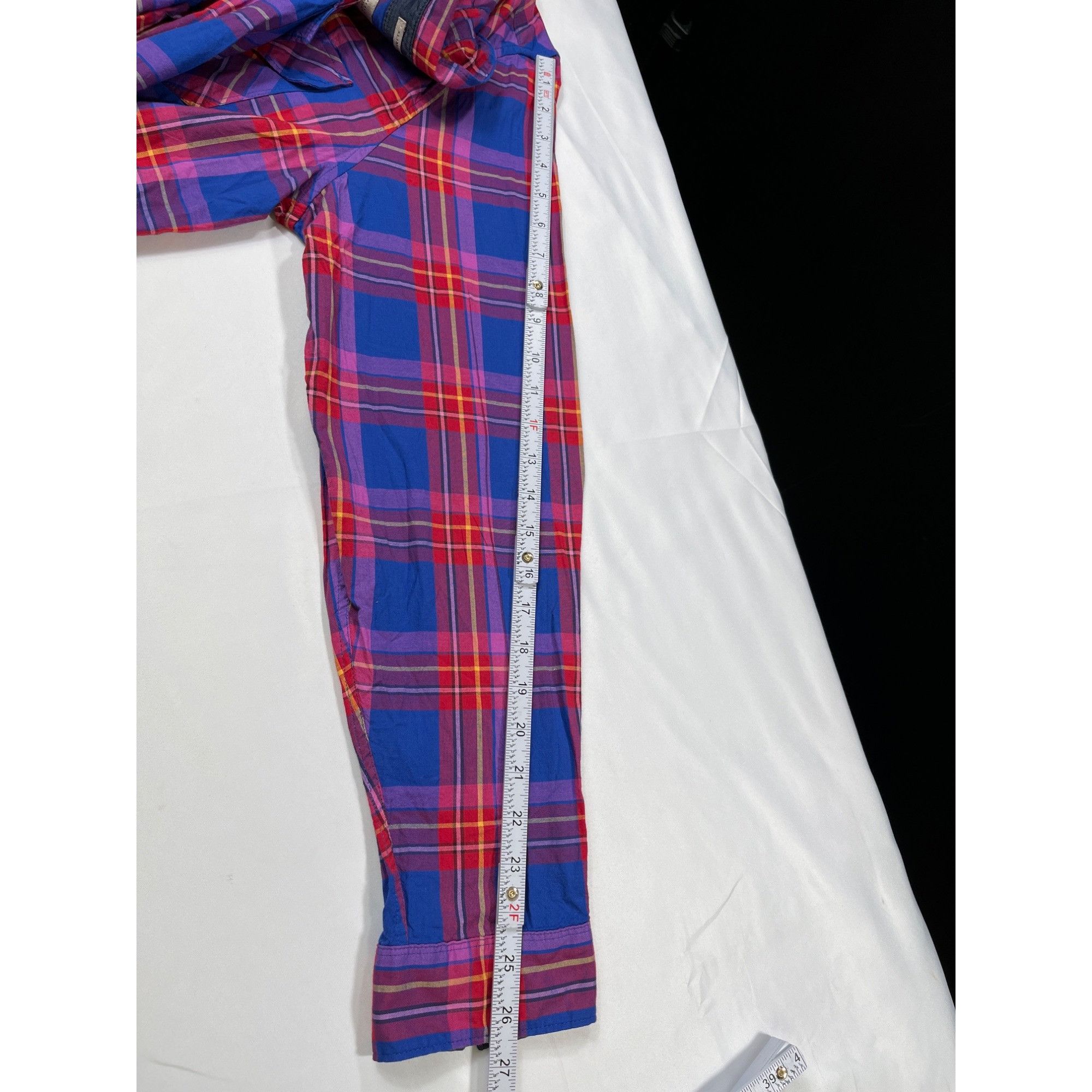 Guess Guess SKU 7659 Mens Long Sleeve Pink and Blue Plaid Button U Size US XL / EU 56 / 4 - 7 Thumbnail