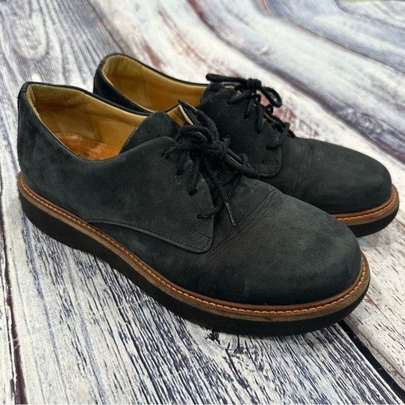 Samuel Hubbard Samuel Hubbard Women’s Navy Blue Suede Lace Up Shoes Size US 7.5 / IT 37.5 - 1 Thumbnail