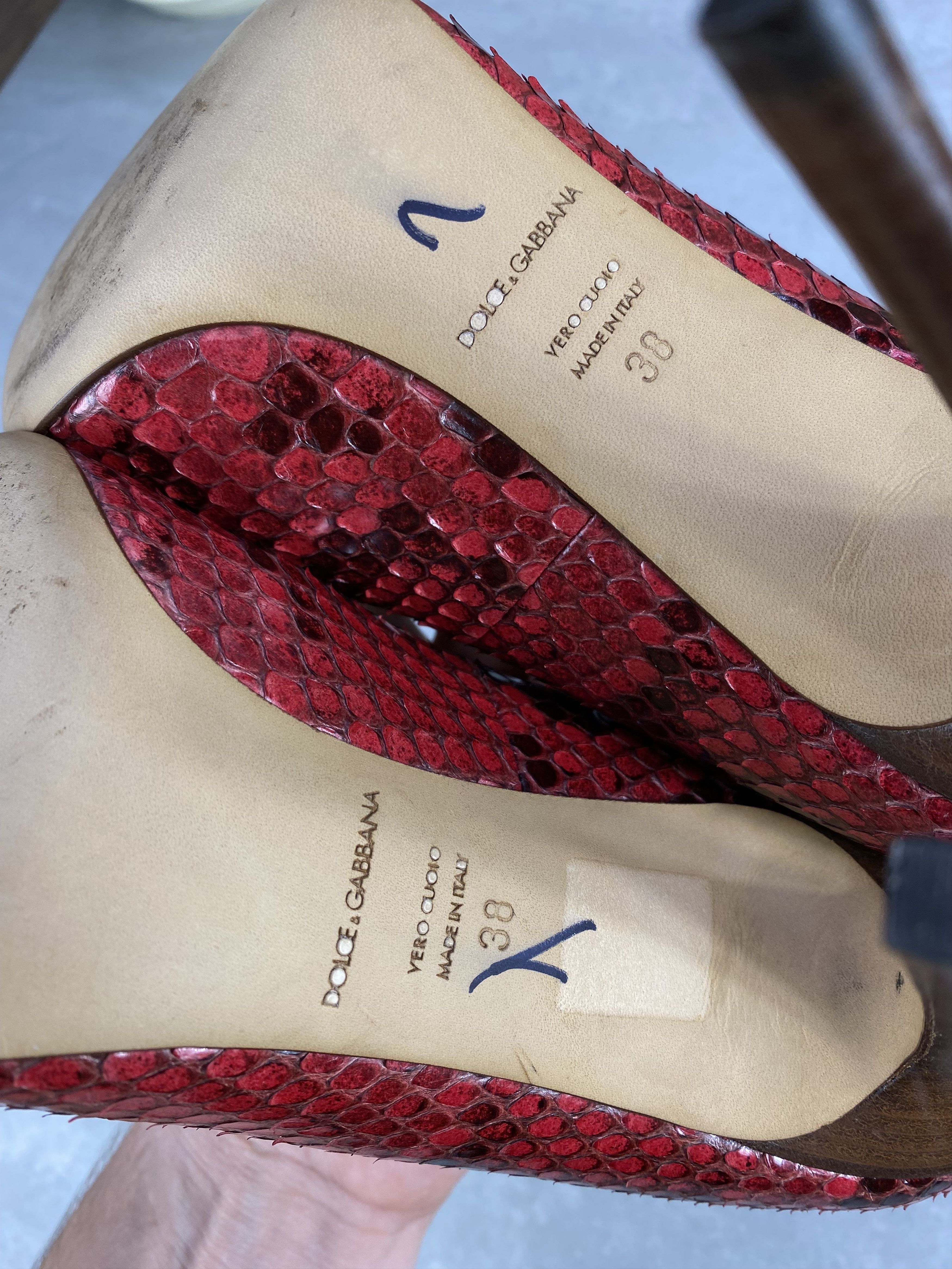 Dolce & Gabbana Dolce & Gabbana Red Python Pointed Toe Pumps Size 38 Size US 8 / IT 38 - 15 Thumbnail