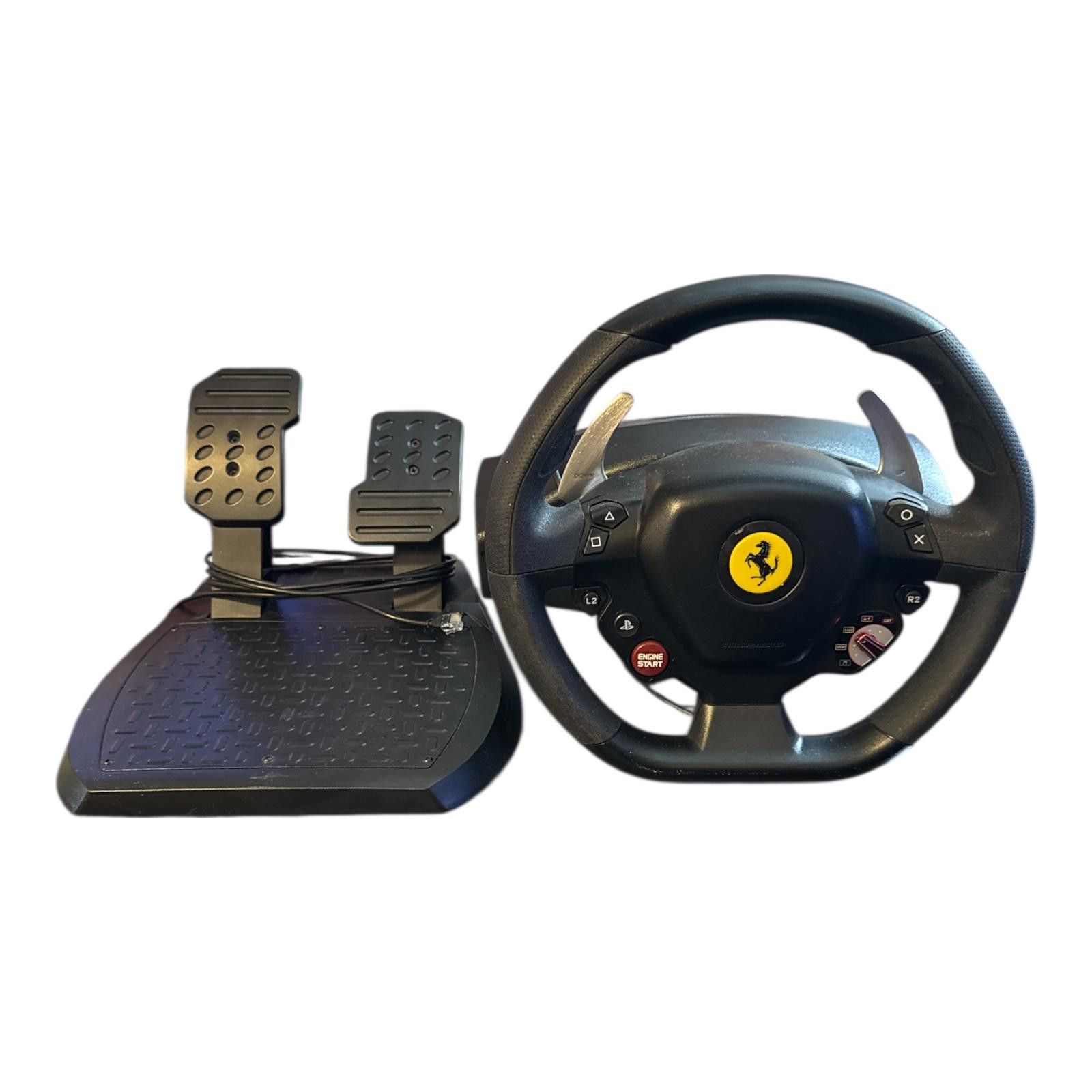 Other PS4 Thrustmaster Ferrari Racing Wheel with Pedals Size ONE SIZE - 1 Thumbnail